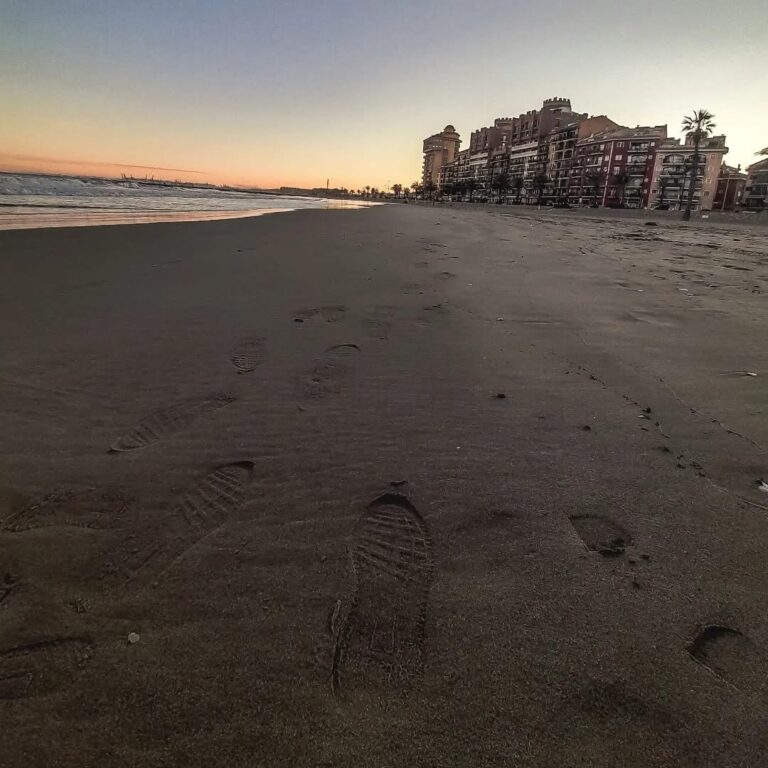 ME MOVÍ DE LA ESCASEZ A LA ABUNDANCIA.